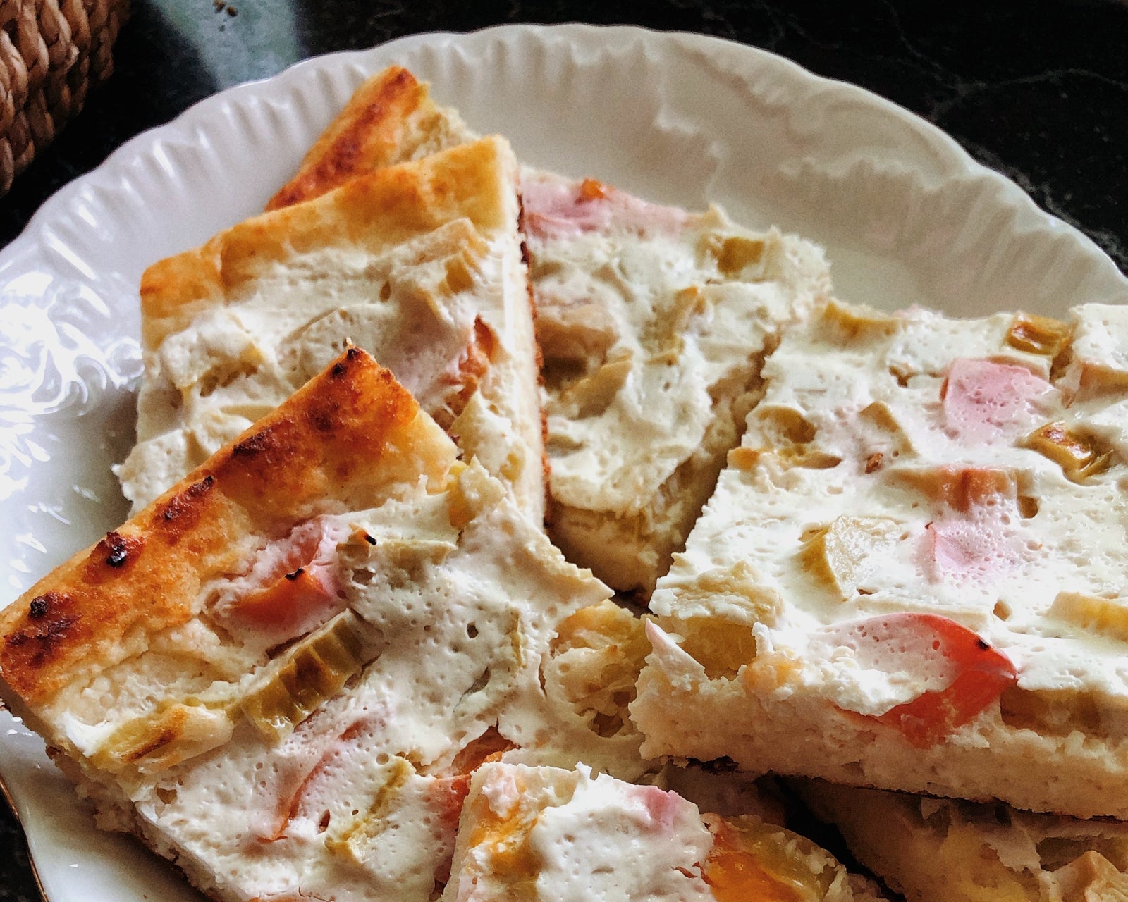 Veselīgais rabarberu-biezpiena sacepums - Vitamins.lv