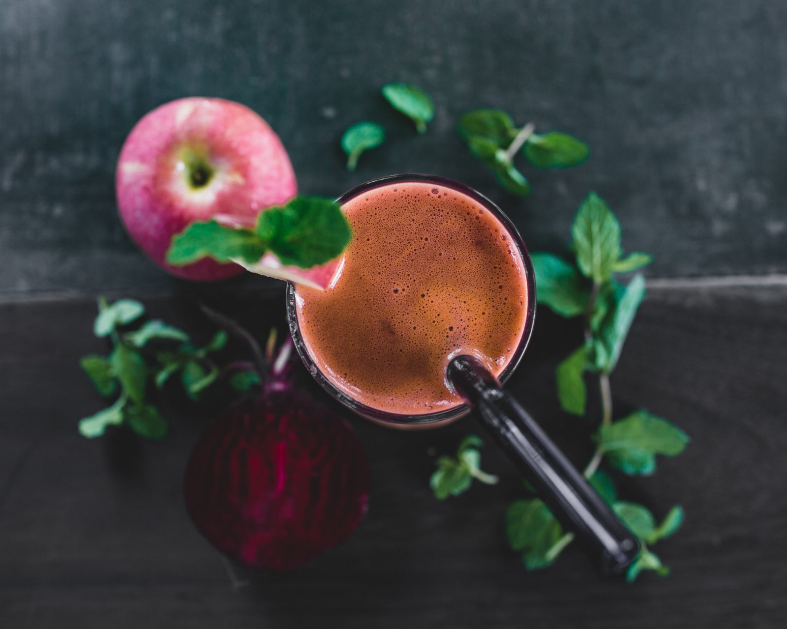 Kādas sulas lietot, lai vairotu savas ādas skaistumu? - Vitamins.lv